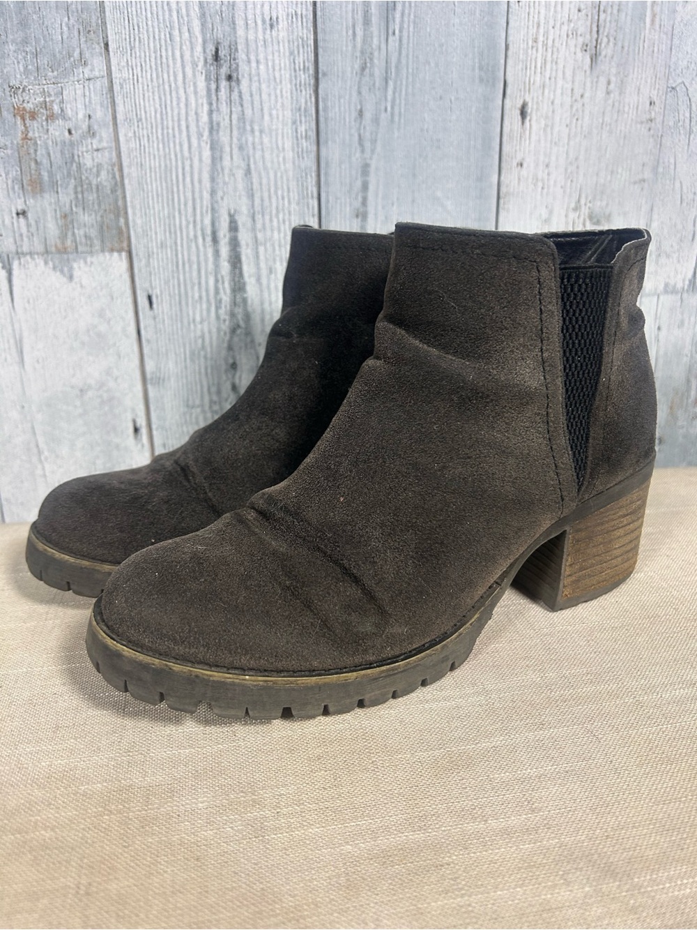 SoftMoc Women's Black Faux Suede Ankle Boots EU 39 Chunky Heel Lug Sole Grunge